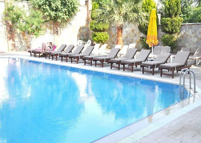 Otel Esat Kuşadası