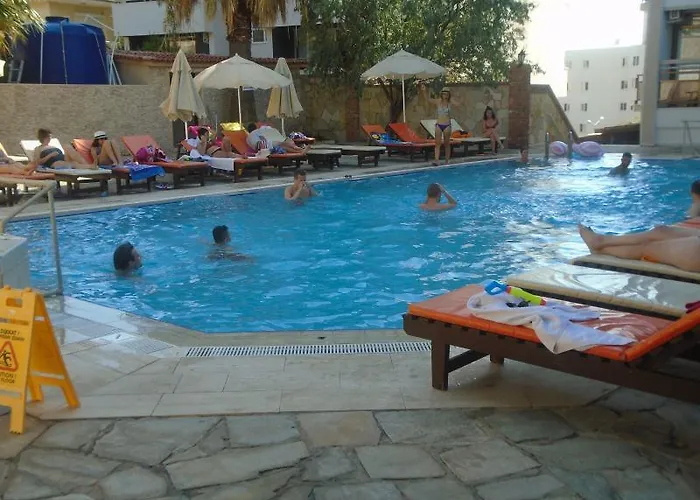 Otel Esat 3*