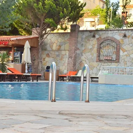 Esat Hotel Kuşadası